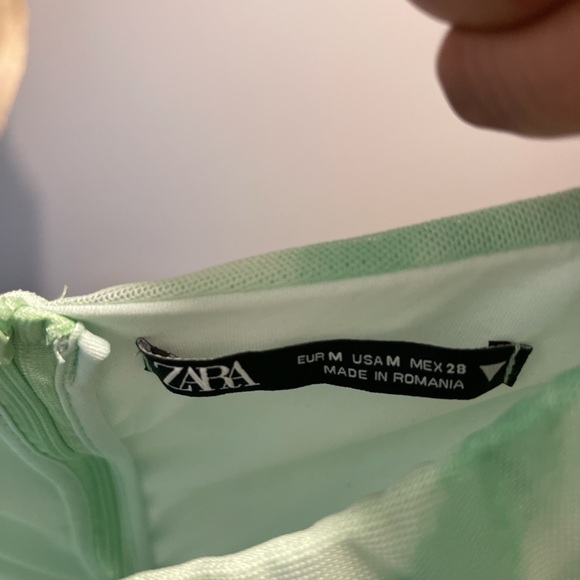 Zara dress - Picture 3 of 3